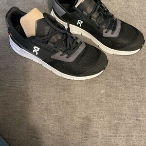 On Cloud Women's Black and White Lightweight Sneakers